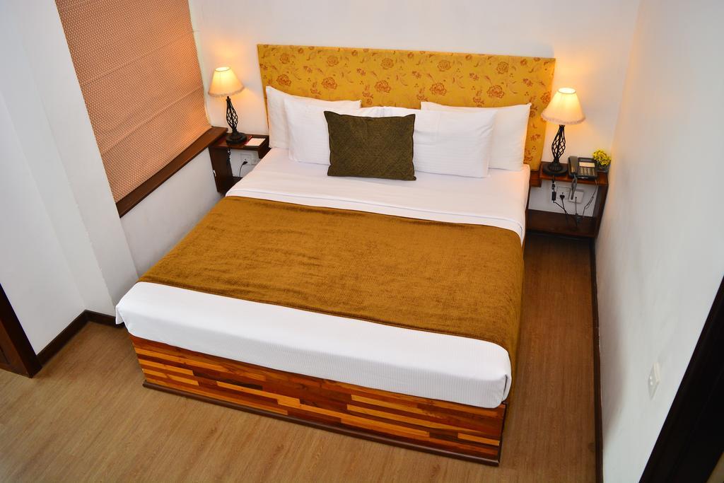 Unique Hotel 3*